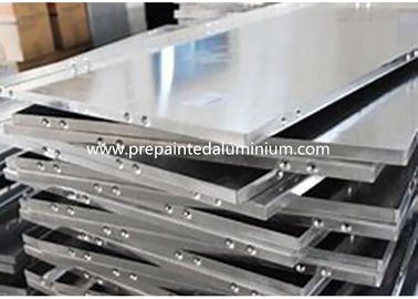 Lembar Aluminium Tebal Industri Grade 3mm Digunakan Untuk Dekorasi Atap Mobil