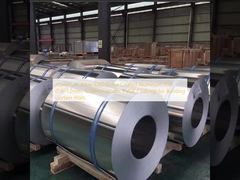 Aluminium Alloy 1060 Color-Coated Aluminium Coil (0,6–1,2mm, Lebar 1250mm, Lapisan PVDF) untuk Membangun Dinding Tirai
