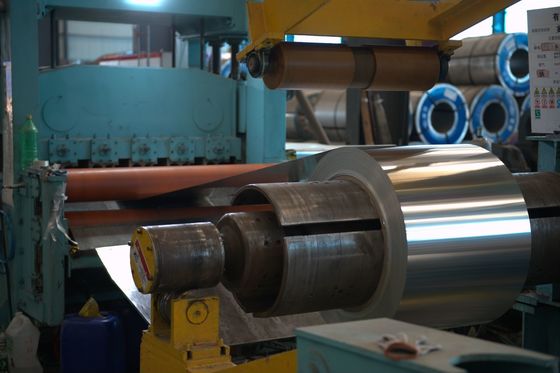 Koil Aluminium yang Dicat/Dilapisi Warna Digunakan untuk Bangunan dan Konstruksi