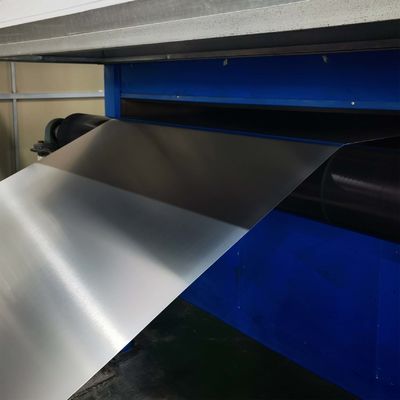 Bahan Bangunan Hijau Lembar Aluminium Berlapis Warna dengan Ketahanan Cuaca yang Luar Biasa