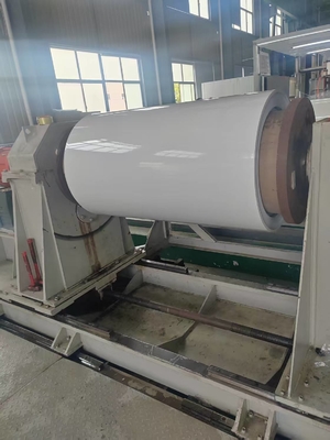 Putih / Hitam Ral 9010 Warna dilapisi lembaran aluminium dalam kumparan 3105 H24 Untuk produksi saluran air atau downspout pembuatan