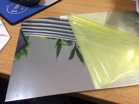 Paduan 1085 Tebal 0,50mm Cermin Selesai Lembaran Aluminium Warna Emas Digunakan Untuk Panel Dekorasi Rumah